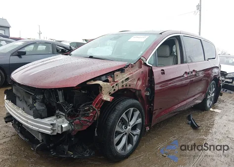 2017 Chrysler Pacifica Limited z USA, uszkodzony, nr VIN 2C4RC1GG0HR647507